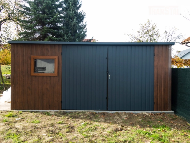 garaz-blaszany-drewnopodobny-5x5-orzech-matowy-grafit-12.jpg