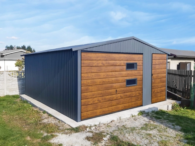 garaz-blaszany-dwuspadowy-4,5x5m-matowy-grafit-dab-low.jpg