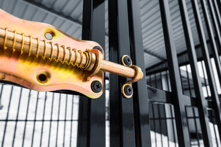 Kojec dla psa 2,9x2m Czarny - rygiel