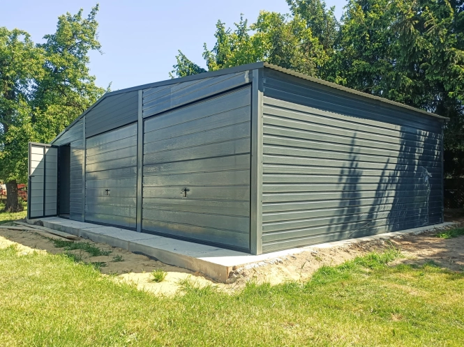 garaz-blaszany-9x5,5m-dwuskad-pomieszczenie-gospodarcze-2.jpg