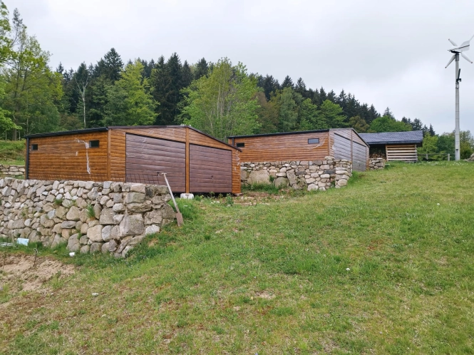 garaz-blaszany-7x6-orzech-dab-rustykalny-swietliki-rynny-3.jpg