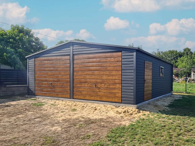 garaz-blaszany-7x7m-matowy-grafit-dab-rynny-okno-1l.jpg
