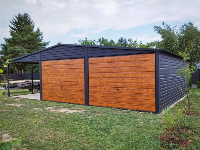 garaz-blaszany-z-wiata-9x6m-matowa-czern-dab-rustykalny-furtka-2-l.jpg