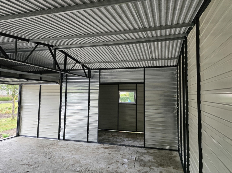garaz-blaszany-z-pomieszczeniem-gospodarczym-8x5,8m-grafit-dab-3.jpg