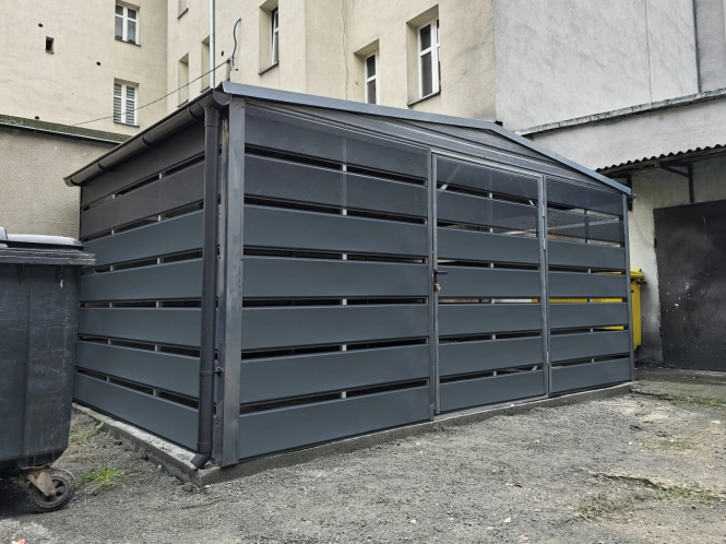 wiata-smietnikowa-4,5x3m-dwuspadowa-grafit-l.jpg