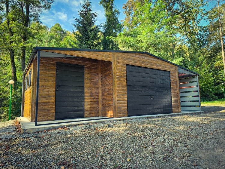 garaz-blaszany-6,5x4-wiata-2m-dab-rustykalny-matowa-czern-1.jpg