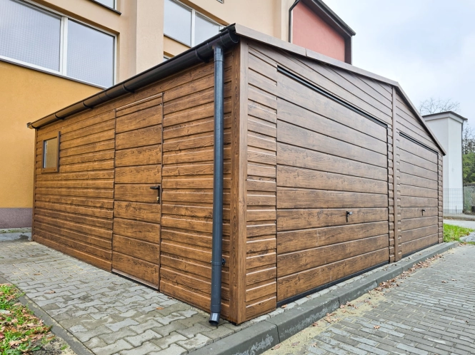 garaz-blaszany-drewnopodobny-7x5-orzech-dwuspadowy-1.jpg