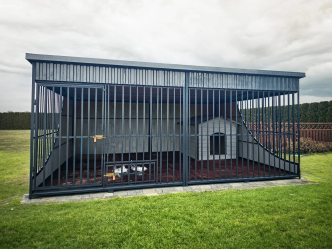 kojec-dla-psa-4x3m-grafit-premium-2-l.jpg