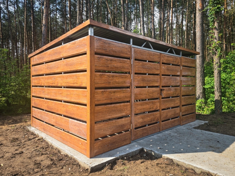 wiata-smietnikowa-4x3m-dab-rustykalny-furtka-dwuskrzydlowa-1-l.jpg