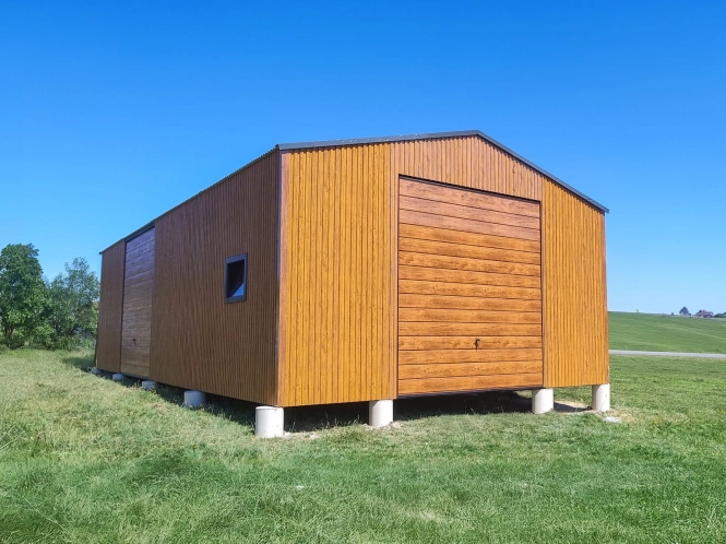 hala-blaszana-wiata-6x12m-dab-rustykalny-dwie-bramy-1.jpg