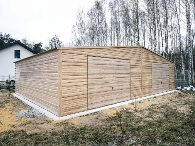 garaz-blaszany-drewnopodobny-winchester-10x7m-3.jpg