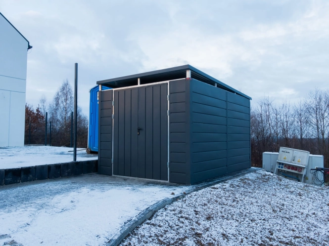 Wiata śmietnikowa - schowek 2,5x3,5m w kolorze Matowy Grafit z furtką dwuskrzydłową - zdjęcie 5
