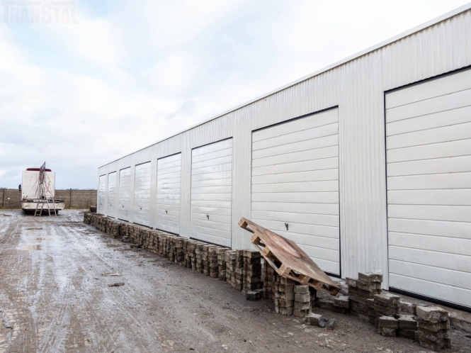 Garaż blaszany Hala 30x7m w kolorze RAL9002 - zdjęcie 3
