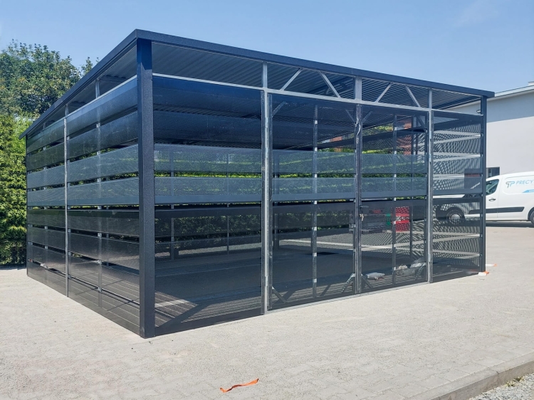 wiata-smietnikowa-5x5m-blacha-perforowana-grafit-czern-3.jpg